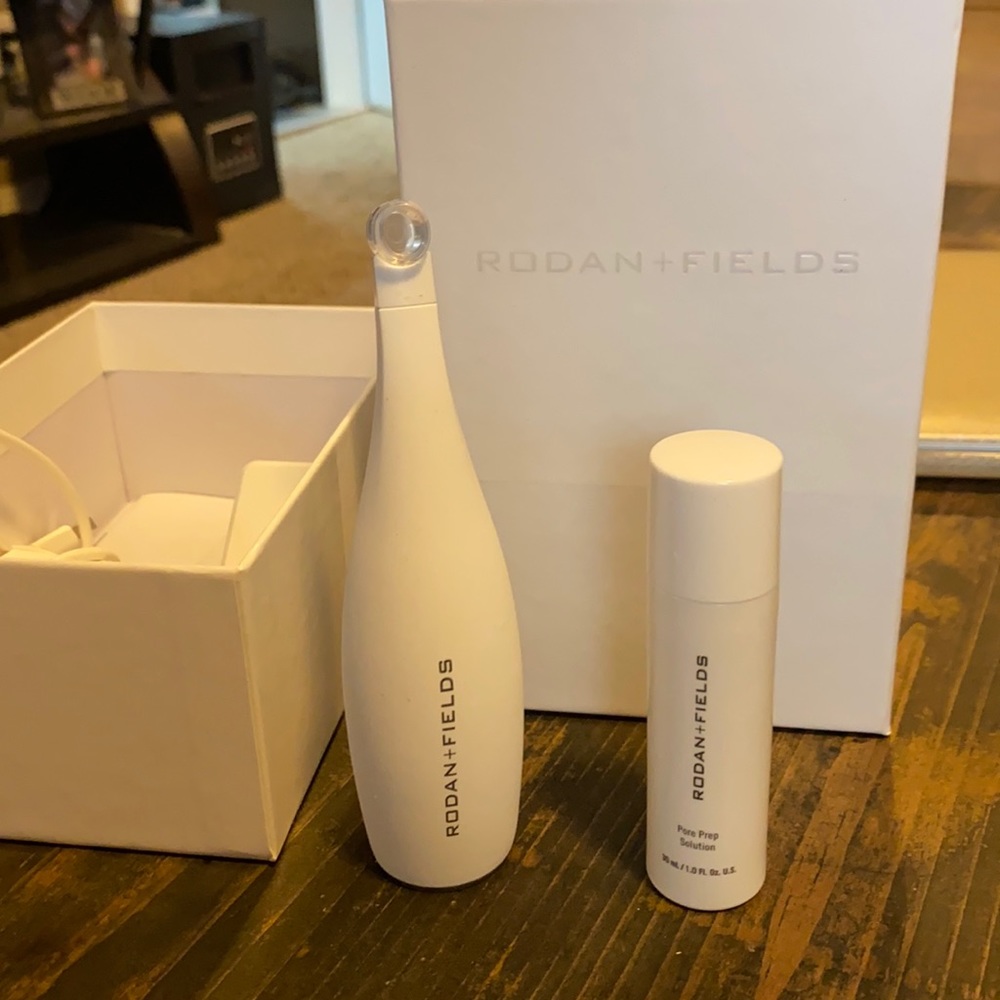 Rodan+Fields pore cleansing MD system      #102